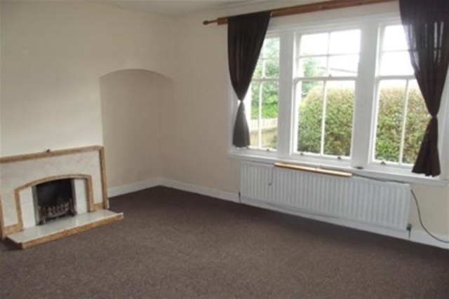  Image of 3 bedroom Semi-Detached house to rent in Bothlyn Avenue Kirkintilloch Glasgow G66 at Kirkintilloch East Dunbartonshire East Dunbartonshire, G66 3DX