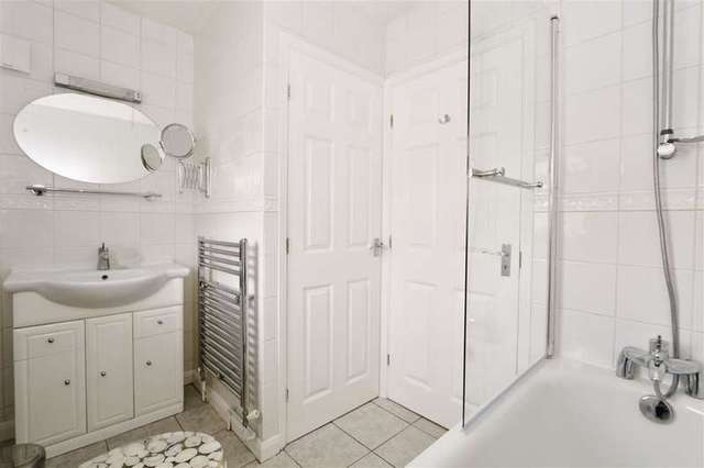  Image of 2 bedroom End of Terrace to rent in Bradshaw Close London SW19 at Wimbledon, SW19 8NL
