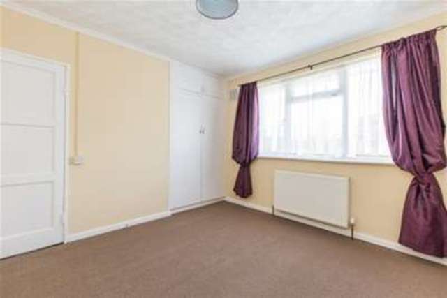  Image of 1 bedroom Flat to rent in Braemar Road Gosport PO13 at Gosport, PO13 0YB