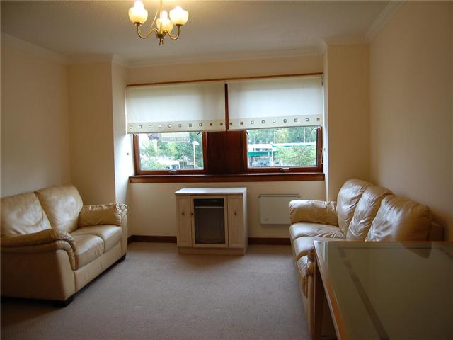  Image of 2 bedroom Flat to rent in Bridge Street Wishaw ML2 at Wishaw North Lanarkshire North Lanarkshire, ML2 7QX
