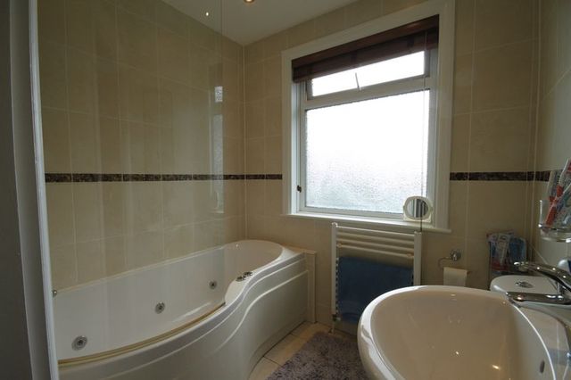  Image of 3 bedroom Detached house for sale in Bridport Road Dorchester DT1 at Bridport Road  Dorchester, DT1 2NH