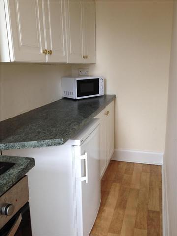  Image of 1 bedroom Flat to rent in Buccleuch Street Edinburgh EH8 at Meadows Edinburgh Edinburgh, EH8 9NQ