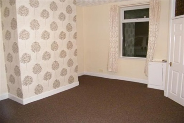  Image of 2 bedroom Terraced house to rent in Buckley Lane Farnworth Bolton BL4 at Bolton, BL4 9SH
