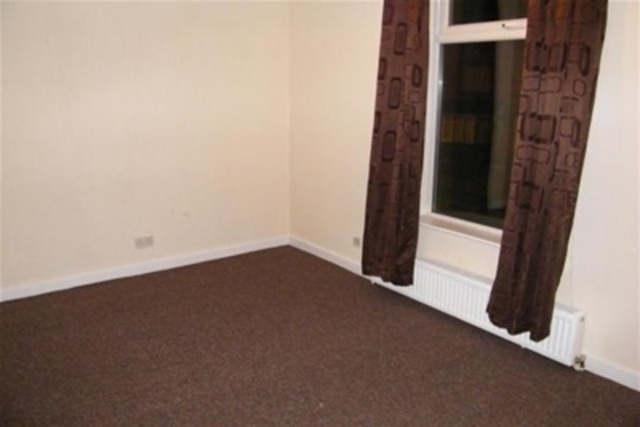  Image of 2 bedroom Terraced house to rent in Buckley Lane Farnworth Bolton BL4 at Bolton, BL4 9SH