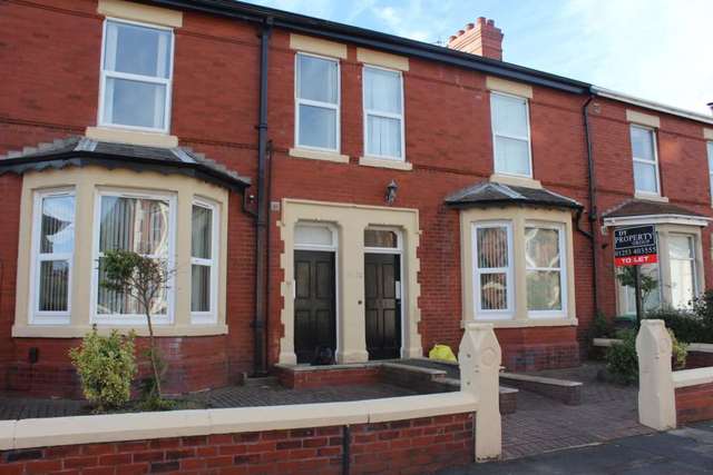  Image of 1 bedroom Flat to rent in Burlington Road Blackpool FY4 at Burlington Road  Blackpool, FY4 1JR
