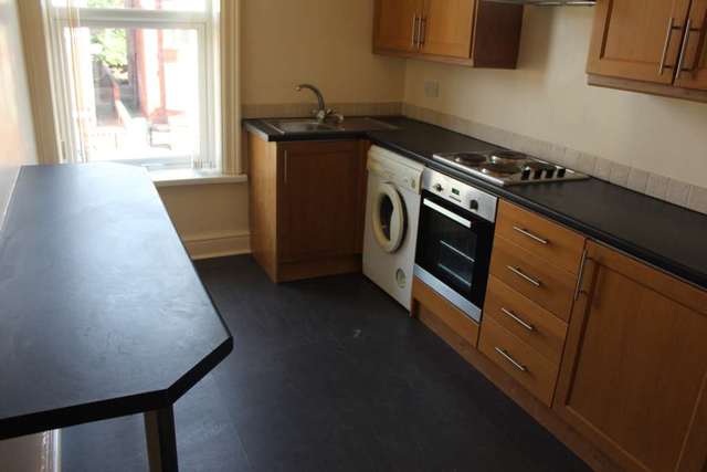  Image of 1 bedroom Flat to rent in Burlington Road Blackpool FY4 at Burlington Road  Blackpool, FY4 1JR