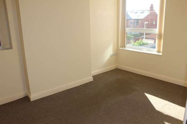  Image of 1 bedroom Flat to rent in Burlington Road Blackpool FY4 at Burlington Road  Blackpool, FY4 1JR