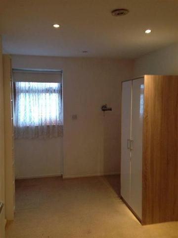  Image of 1 bedroom Apartment to rent in Bushey Mill Lane Watford WD24 at Aldenham, WD24 7PG