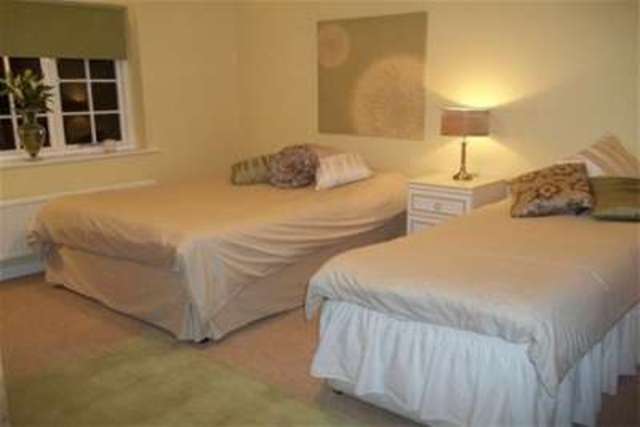  Image of 7 bedroom Bungalow to rent in Caburn Way Hailsham BN27 at Hailsham, BN27 3LX