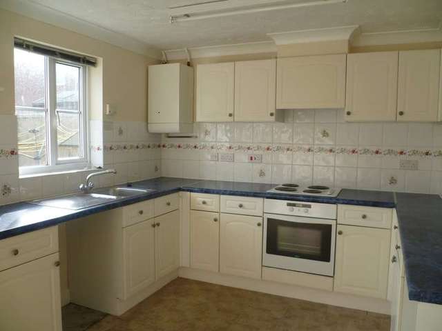  Image of 3 bedroom Semi-Detached house to rent in Covent Garden Road Caister-on-Sea Great Yarmouth NR30 at Caister Great Yarmouth Norfolk, NR30 5WA