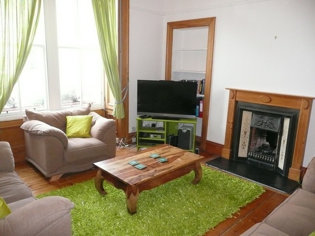  Image of 2 bedroom Flat to rent in Caledonian Place Edinburgh EH11 at Dalry Edinburgh Edinburgh, EH11 2AR