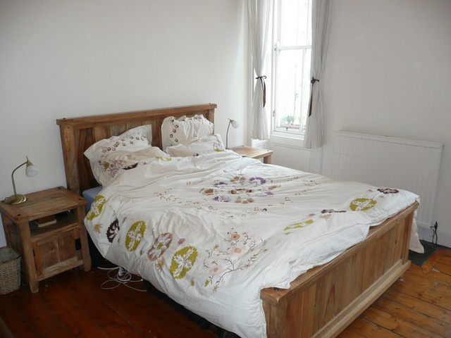  Image of 2 bedroom Flat to rent in Caledonian Place Edinburgh EH11 at Dalry Edinburgh Edinburgh, EH11 2AR