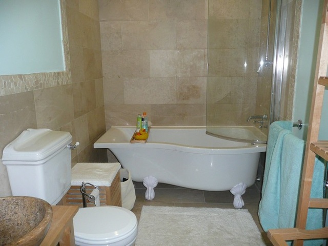  Image of 2 bedroom Flat to rent in Caledonian Place Edinburgh EH11 at Dalry Edinburgh Edinburgh, EH11 2AR