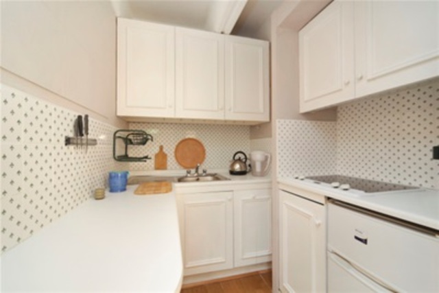  Image of 1 bedroom Flat to rent in Cambridge Street London SW1V at London, SW1V 4QQ