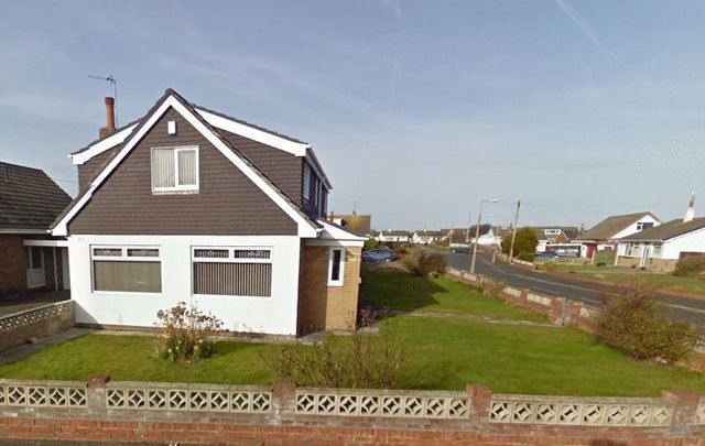  Image of 5 bedroom Detached house for sale in Carlisle Avenue Fleetwood FY7 at Carlisle Avenue  Fleetwood, FY7 8LP