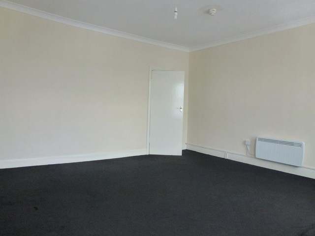  Image of 2 bedroom Flat to rent in Cavendish Place Eastbourne BN21 at Eastbourne, BN21 3RL