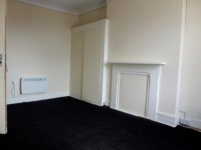  Image of 2 bedroom Flat to rent in Cavendish Place Eastbourne BN21 at Eastbourne, BN21 3RL