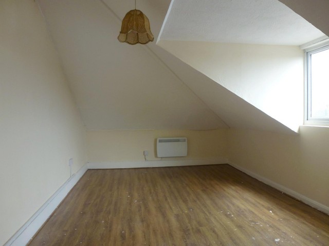  Image of 2 bedroom Flat to rent in Cavendish Place Eastbourne BN21 at Eastbourne, BN21 3RL