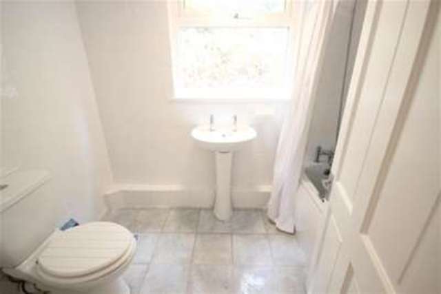  Image of 4 bedroom Detached house to rent in Croft Road Godalming GU7 at Godalming, GU7 1BS