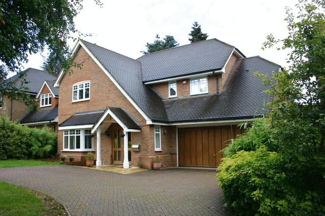  Image of 5 bedroom Detached house to rent in Chacombe Place Beaconsfield HP9 at Chacombe Place  Beaconsfield, HP9 2WS