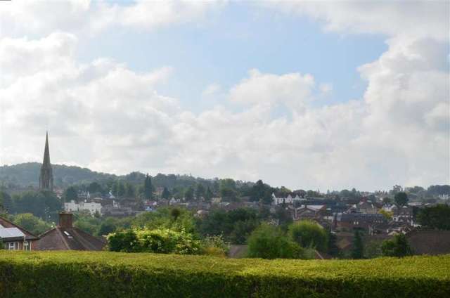  Image of 3 bedroom End of Terrace for sale in Chalkpit Lane Dorking RH4 at Dorking Surrey Dorking, RH4 1EY