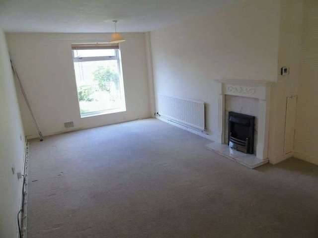  Image of 3 bedroom Terraced house to rent in Chertsey Rise Stevenage SG2 at Chertsey Rise  Stevenage, SG2 9JL