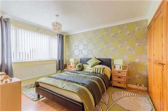 Image of 4 bedroom Detached house for sale in Chewells Close Haddenham Ely CB6 at Haddenham, CB6 3XE