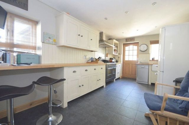  Image of 4 bedroom Detached house for sale in Forts Orchard Chilthorne Domer Yeovil BA22 at Forts Orchard Chilthorne Domer YEOVIL, BA22 8RH