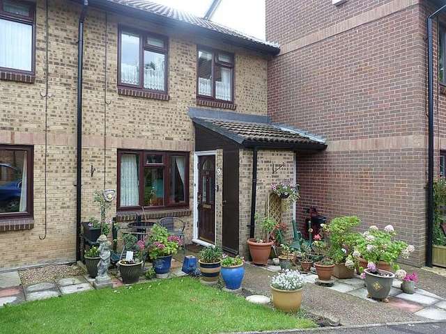  Image of 1 bedroom Apartment for sale in Church Court Grove St. Peters Broadstairs CT10 at CHURCH COURT GROVE  BROADSTAIRS, CT10 2YH