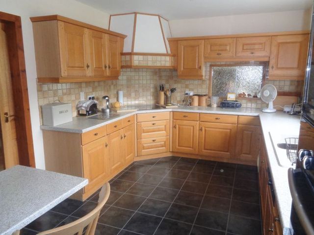  Image of 4 bedroom Detached house for sale in Church Street Offenham Evesham WR11 at Church Street Offenham Evesham, WR11 8RW