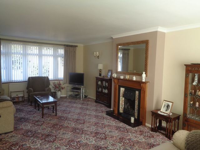  Image of 4 bedroom Detached house for sale in Church Street Offenham Evesham WR11 at Church Street Offenham Evesham, WR11 8RW