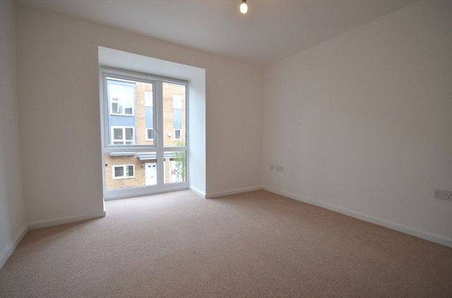  Image of 3 bedroom Terraced house to rent in Cinnamon Close Birmingham B5 at Cinnamon Close Edgbaston Birmingham, B5 7SD