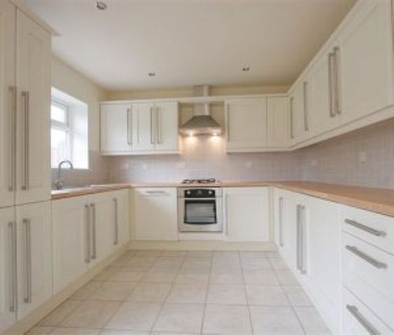  Image of 3 bedroom Detached house to rent in Circular Drive Chester CH4 at Circular Drive  CHESTER, CH4 8LZ