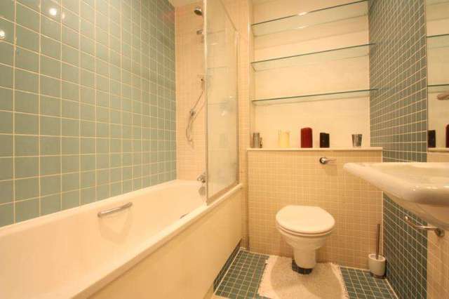  Image of 2 bedroom Flat to rent in City Road London EC1Y at Barbican London Barbican, EC1Y 2AN