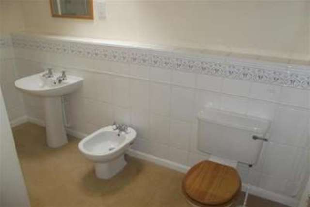  Image of 3 bedroom Detached house to rent in City View Mapperley Nottingham NG3 at Nottingham, NG3 6DE