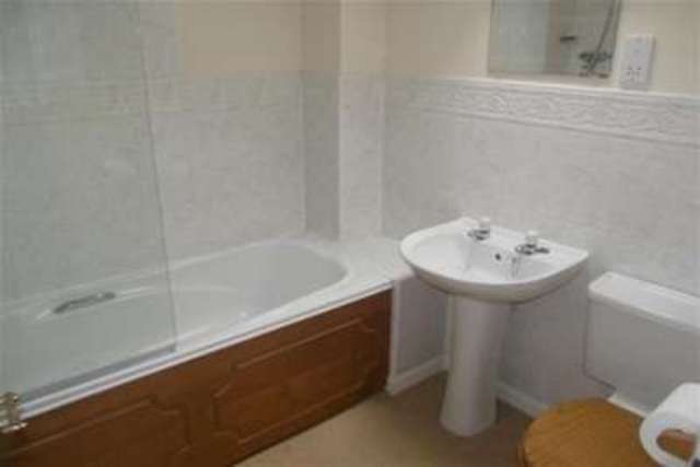  Image of 3 bedroom Detached house to rent in City View Mapperley Nottingham NG3 at Nottingham, NG3 6DE