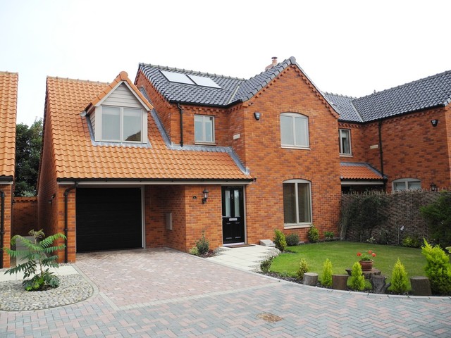  Image of 3 bedroom Semi-Detached house for sale in Clearview Barnby Beccles NR34 at Clearview Barnby Beccles, NR34 7BW