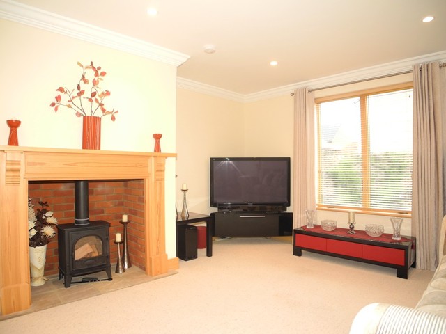  Image of 3 bedroom Semi-Detached house for sale in Clearview Barnby Beccles NR34 at Clearview Barnby Beccles, NR34 7BW