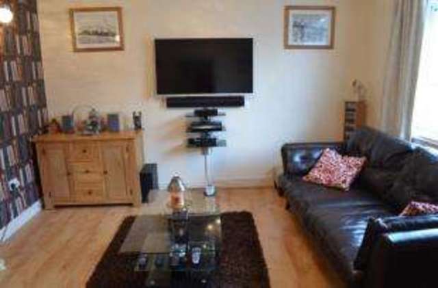  Image of 3 bedroom Terraced house for sale in Cleveland Crescent Borehamwood WD6 at Borehamwood Hertfordshire Borehamwood, WD6 2EP
