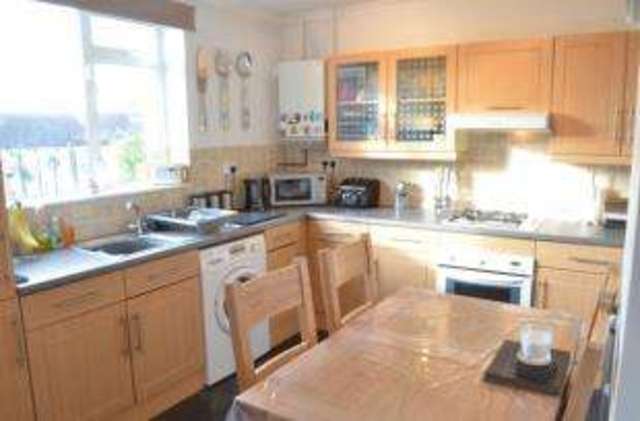  Image of 3 bedroom Terraced house for sale in Cleveland Crescent Borehamwood WD6 at Borehamwood Hertfordshire Borehamwood, WD6 2EP