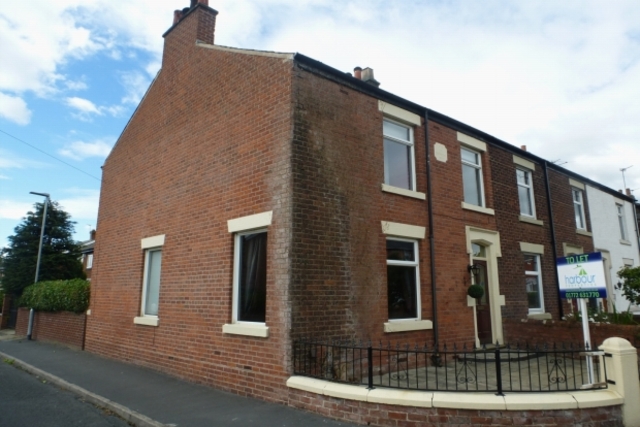  Image of 3 bedroom End of Terrace to rent in Clitheroes Lane Freckleton Preston PR4 at CLITHEROES LANE FRECKLETON PRESTON, PR4 1SD