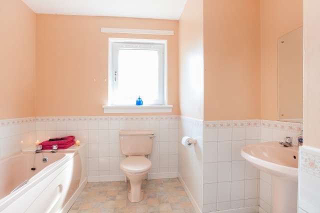  Image of 3 bedroom Bungalow for sale in Cloglands Forth Lanark ML11 at Lanark, ML11 8DY