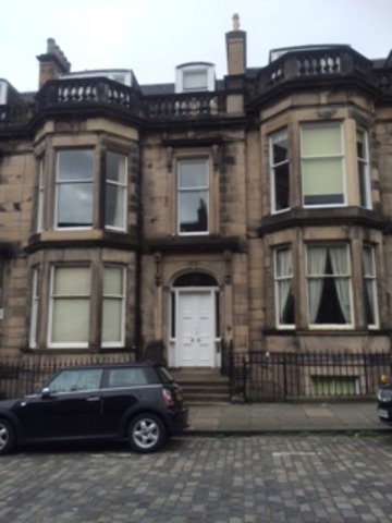  Image of 2 bedroom Flat to rent in Coates Gardens Edinburgh EH12 at West End Edinburgh Edinburgh, EH12 5LG