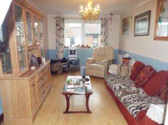  Image of 2 bedroom Maisonette for sale in Hythe Hill Colchester CO1 at Colchester Essex Colchester, CO1 2NP