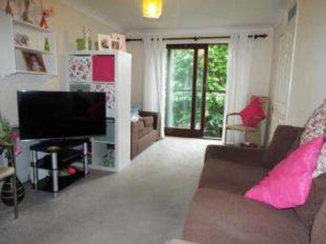  Image of 1 bedroom Flat for sale in Claremont Heights Colchester CO1 at Colchester Essex Colchester, CO1 1ZU