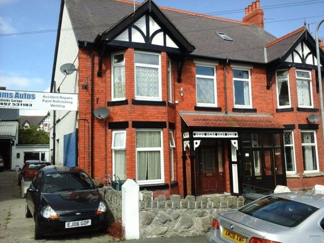  Image of 3 bedroom Flat for sale in York Road Colwyn Bay LL29 at York Road  Colwyn Bay, LL29 7ED