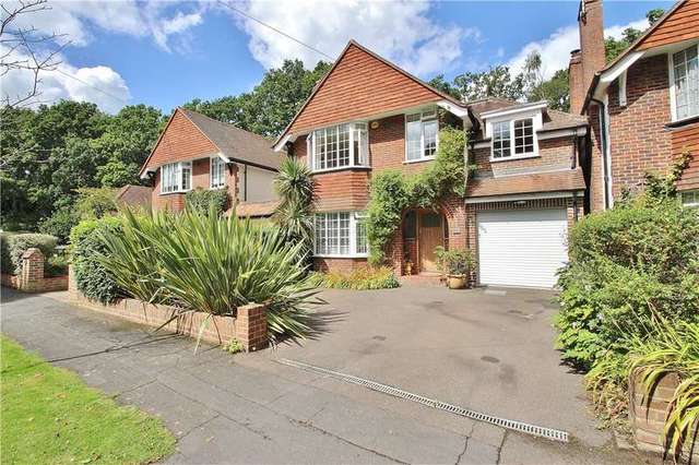 Image of 4 bedroom Detached house for sale in Common Close Horsell Woking GU21 at Horsell Surrey Horsell, GU21 4DB