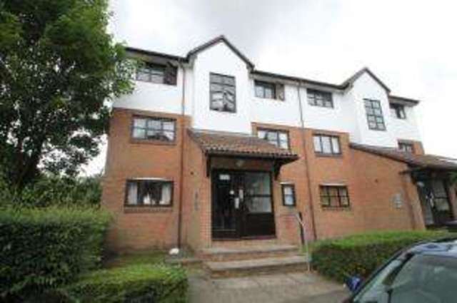  Image of 1 bedroom Flat for sale in Cooper Close Greenhithe DA9 at Greenhithe Kent Stone, DA9 9PP