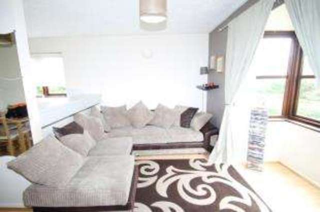  Image of 1 bedroom Flat for sale in Cooper Close Greenhithe DA9 at Greenhithe Kent Stone, DA9 9PP