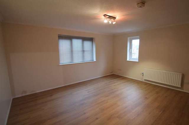  Image of Studio flat to rent in Acre Road Kingston upon Thames KT2 at 45 Acre Road  Kingston Upon Thames, KT2 6ER
